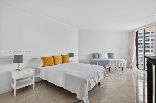 3000 Island Blvd 2305, Aventura, FL 33160