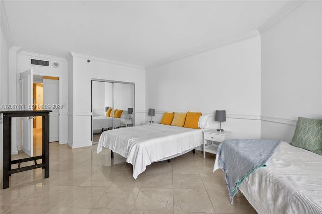 3000 Island Blvd 2305, Aventura, FL 33160