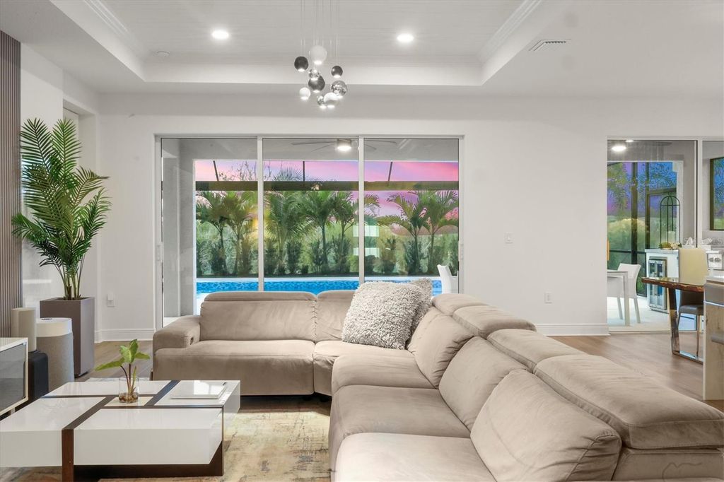Image 2 of property listing at 17727 SAVORY MIST CIRCLE, Bradenton, FL 34211