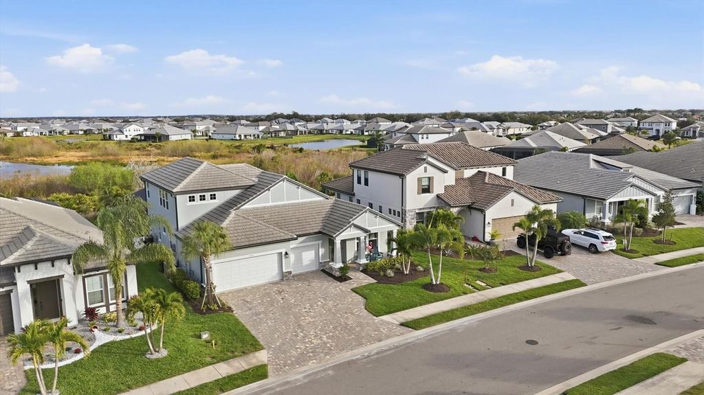 Image 13 of property listing at 17727 SAVORY MIST CIRCLE, Bradenton, FL 34211