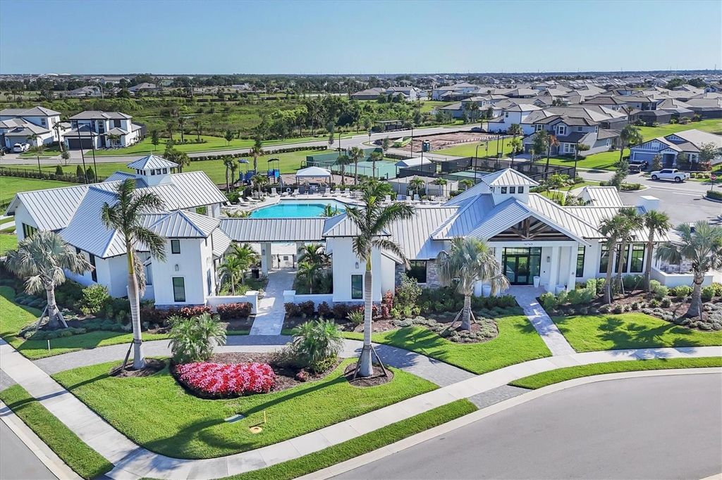 Image 56 of property listing at 17727 SAVORY MIST CIRCLE, Bradenton, FL 34211