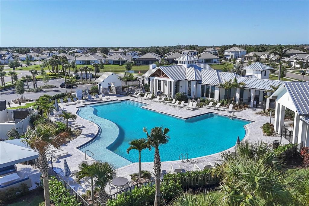 Image 63 of property listing at 17727 SAVORY MIST CIRCLE, Bradenton, FL 34211