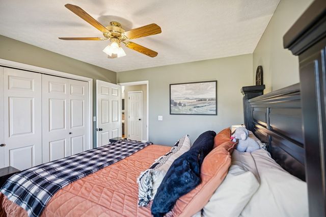 875 Old Stage Rd, Spring City, TN 37381