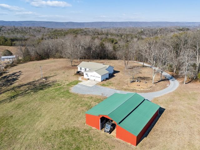 875 Old Stage Rd, Spring City, TN 37381