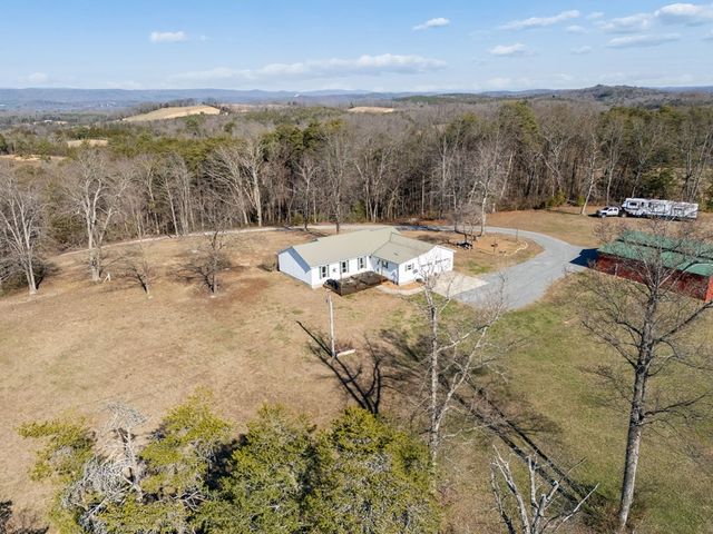 875 Old Stage Rd, Spring City, TN 37381