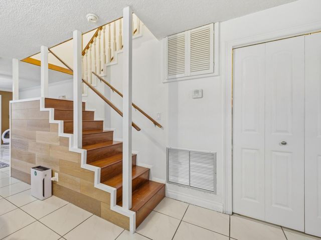 2200 Monroe Street 24, Hollywood, FL 33020