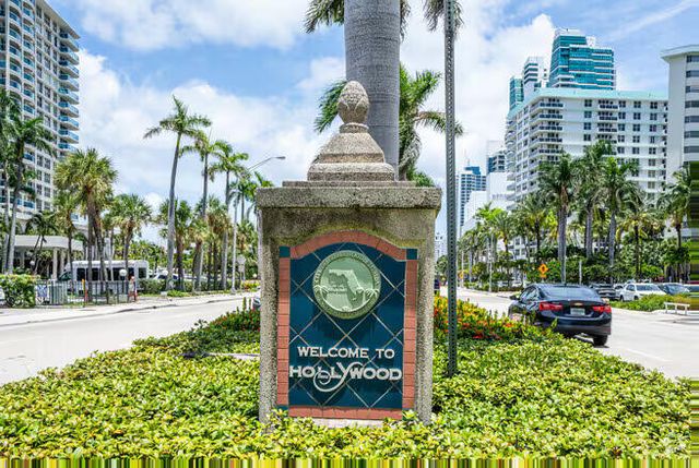 2200 Monroe Street 24, Hollywood, FL 33020