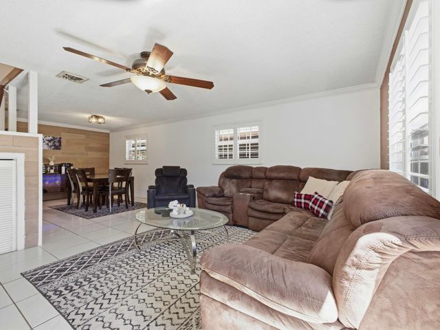 2200 Monroe Street 24, Hollywood, FL 33020