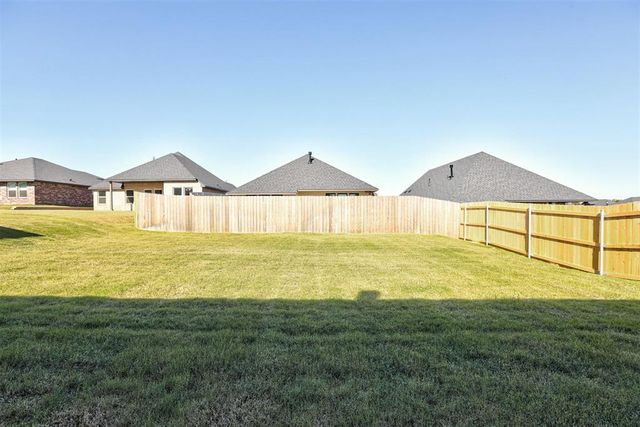 4917 Desert Willow Lane, Edmond, OK 73034