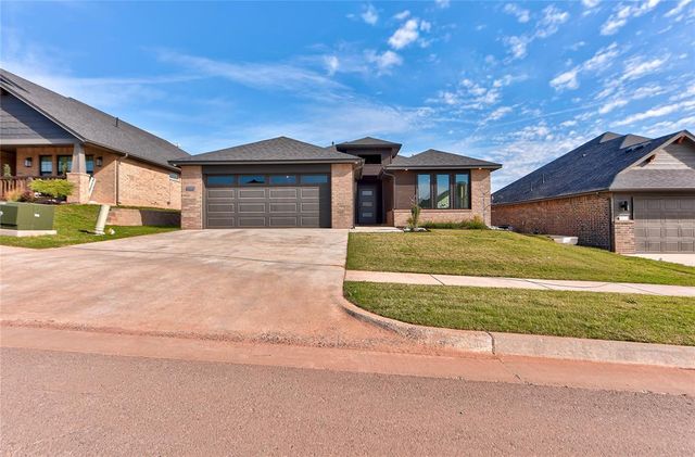 4917 Desert Willow Lane, Edmond, OK 73034