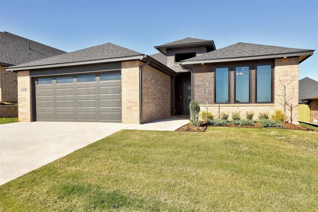 4917 Desert Willow Lane, Edmond, OK 73034