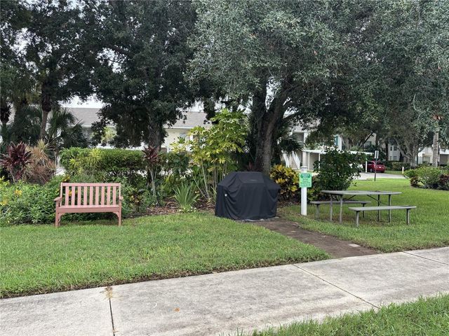 318 CLEARBROOK CIRCLE 106, Venice, FL 34292