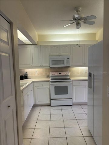 318 CLEARBROOK CIRCLE 106, Venice, FL 34292