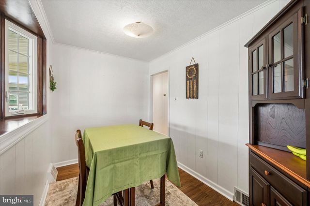 82 HOFFMAN RD, Ridley Park, PA 19078