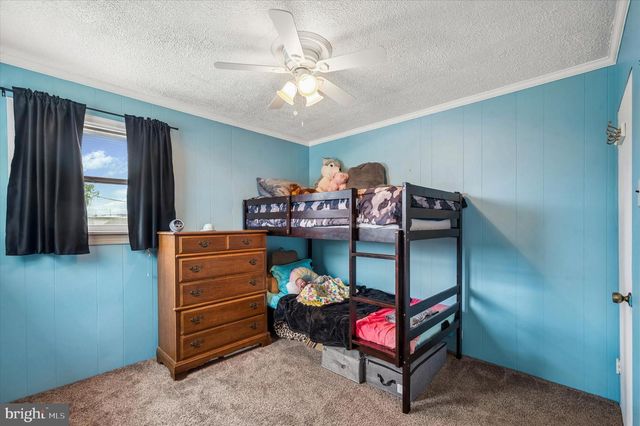 82 HOFFMAN RD, Ridley Park, PA 19078