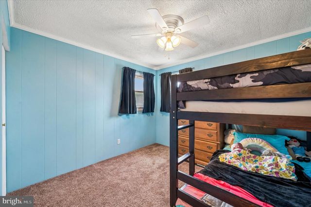 82 HOFFMAN RD, Ridley Park, PA 19078