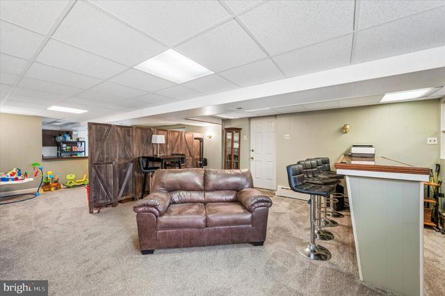 82 HOFFMAN RD, Ridley Park, PA 19078