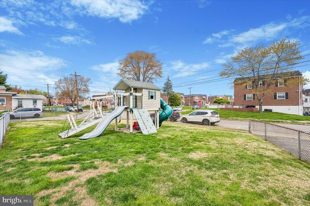 82 HOFFMAN RD, Ridley Park, PA 19078