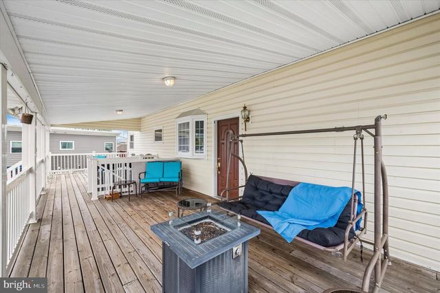 82 HOFFMAN RD, Ridley Park, PA 19078