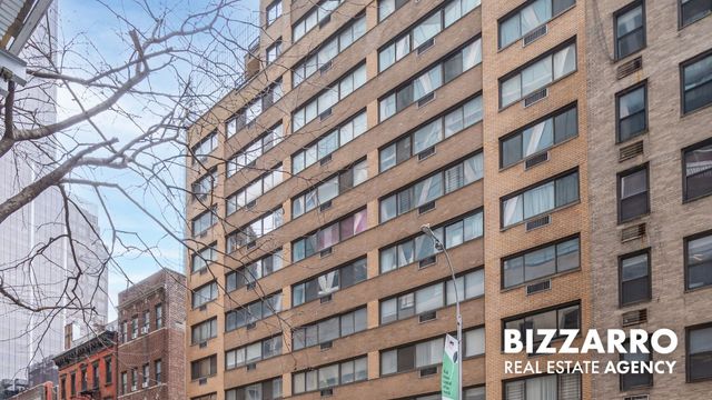 310 W 56th St Apt 8F, New York City, NY 10019