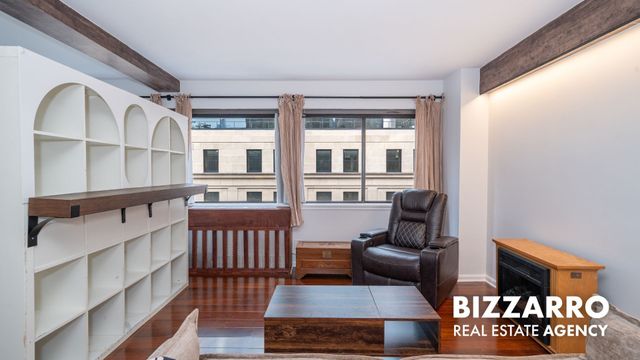 310 W 56th St Apt 8F, New York City, NY 10019