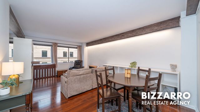 310 W 56th St Apt 8F, New York City, NY 10019