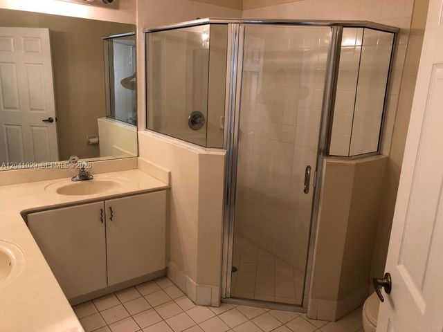 11823 SW 152nd Ct, Miami, FL 33196