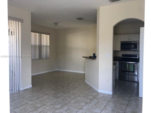 11823 SW 152nd Ct, Miami, FL 33196