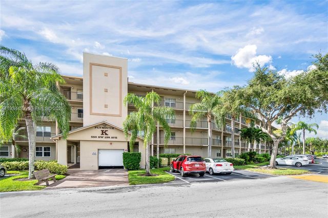 550 SW 138th Ave 409K, Pembroke Pines, FL 33027