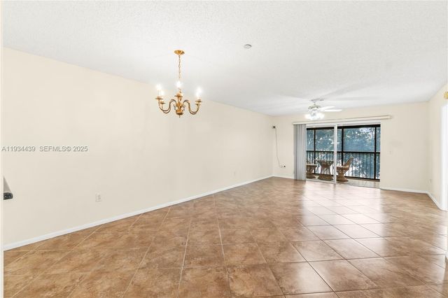 550 SW 138th Ave 409K, Pembroke Pines, FL 33027