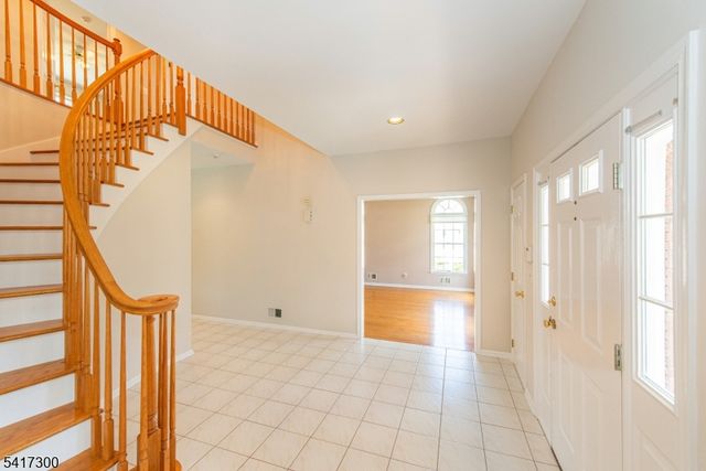 5 HERITAGE CT, Randolph Twp., NJ 07869