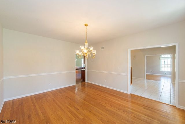 5 HERITAGE CT, Randolph Twp., NJ 07869