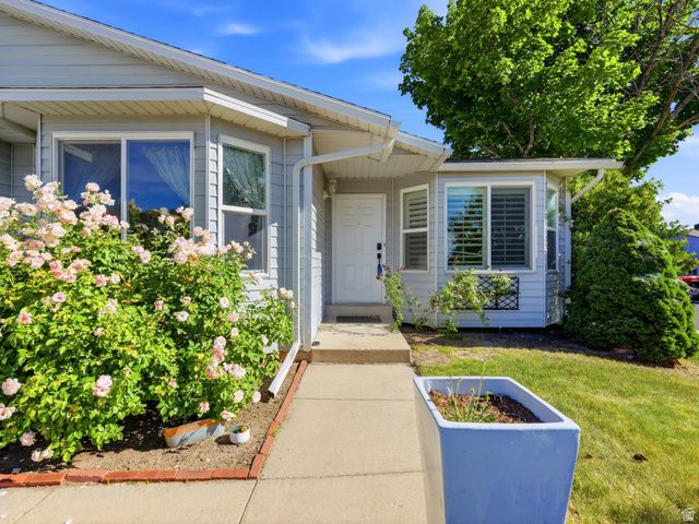1206 E MOSS CIR, Midvale, UT 84047