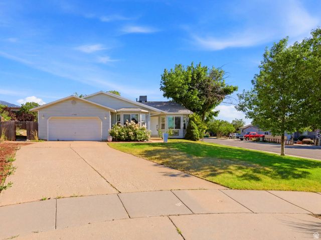 1206 E MOSS CIR, Midvale, UT 84047