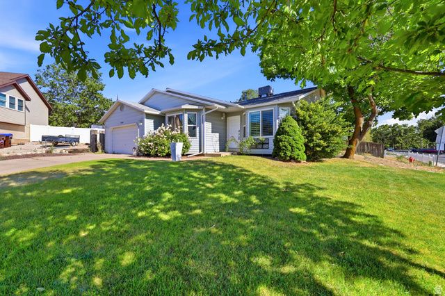 1206 E MOSS CIR, Midvale, UT 84047