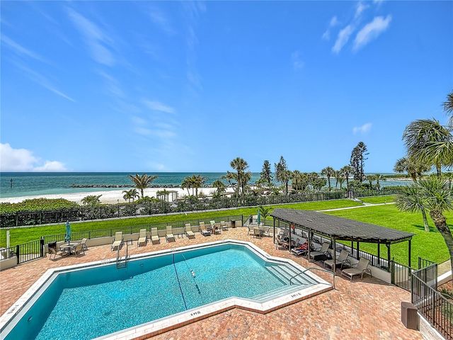 7100 SUNSET WAY 207, St Pete Beach, FL 33706