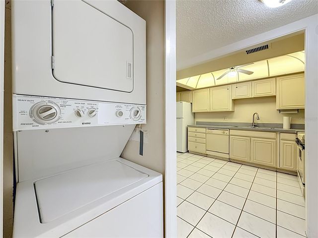 7100 SUNSET WAY 207, St Pete Beach, FL 33706