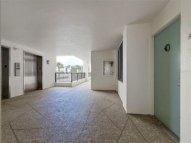 7100 SUNSET WAY 207, St Pete Beach, FL 33706