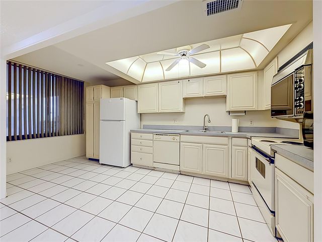7100 SUNSET WAY 207, St Pete Beach, FL 33706