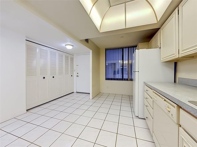 7100 SUNSET WAY 207, St Pete Beach, FL 33706
