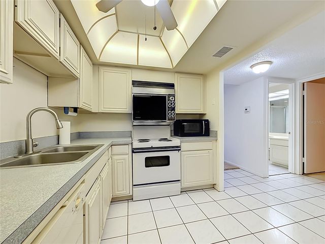 7100 SUNSET WAY 207, St Pete Beach, FL 33706
