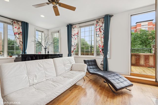 1935 S State Street 2, Chicago, IL 60616