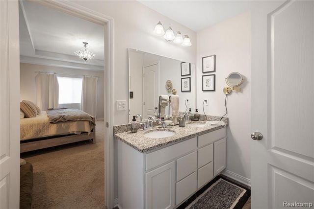 353 Hidden River, Holly, MI 48442