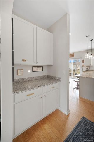 353 Hidden River, Holly, MI 48442