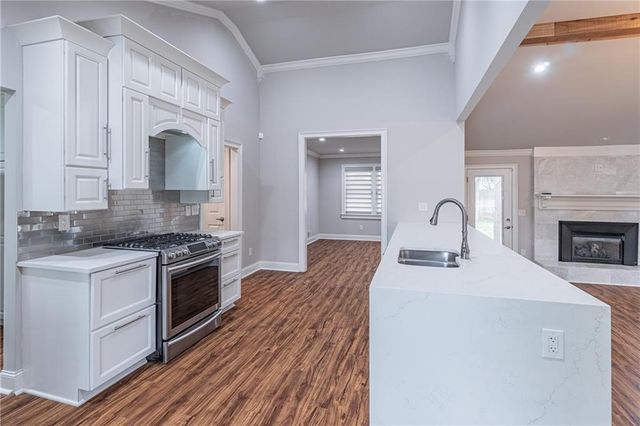 194 Melanie Lane, Woodstock, GA 30188