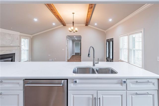 194 Melanie Lane, Woodstock, GA 30188