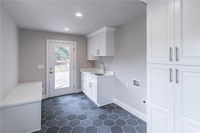 194 Melanie Lane, Woodstock, GA 30188