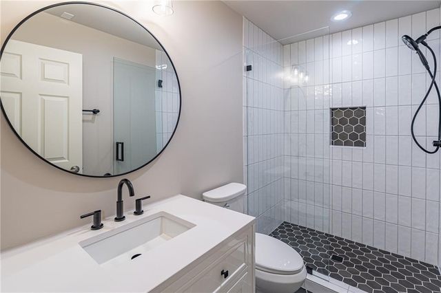 194 Melanie Lane, Woodstock, GA 30188