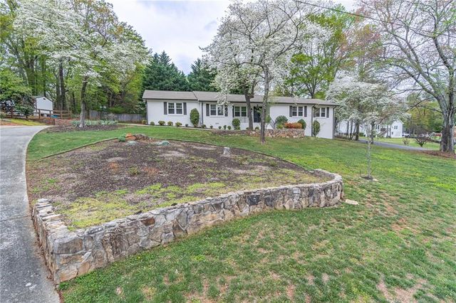 194 Melanie Lane, Woodstock, GA 30188