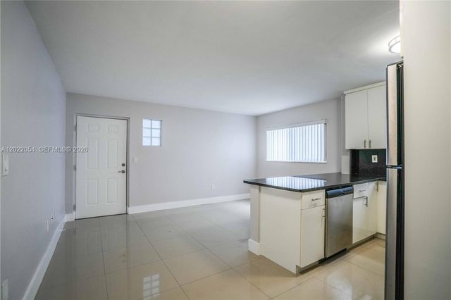 1986 Biarritz Dr 101, Miami Beach, FL 33141